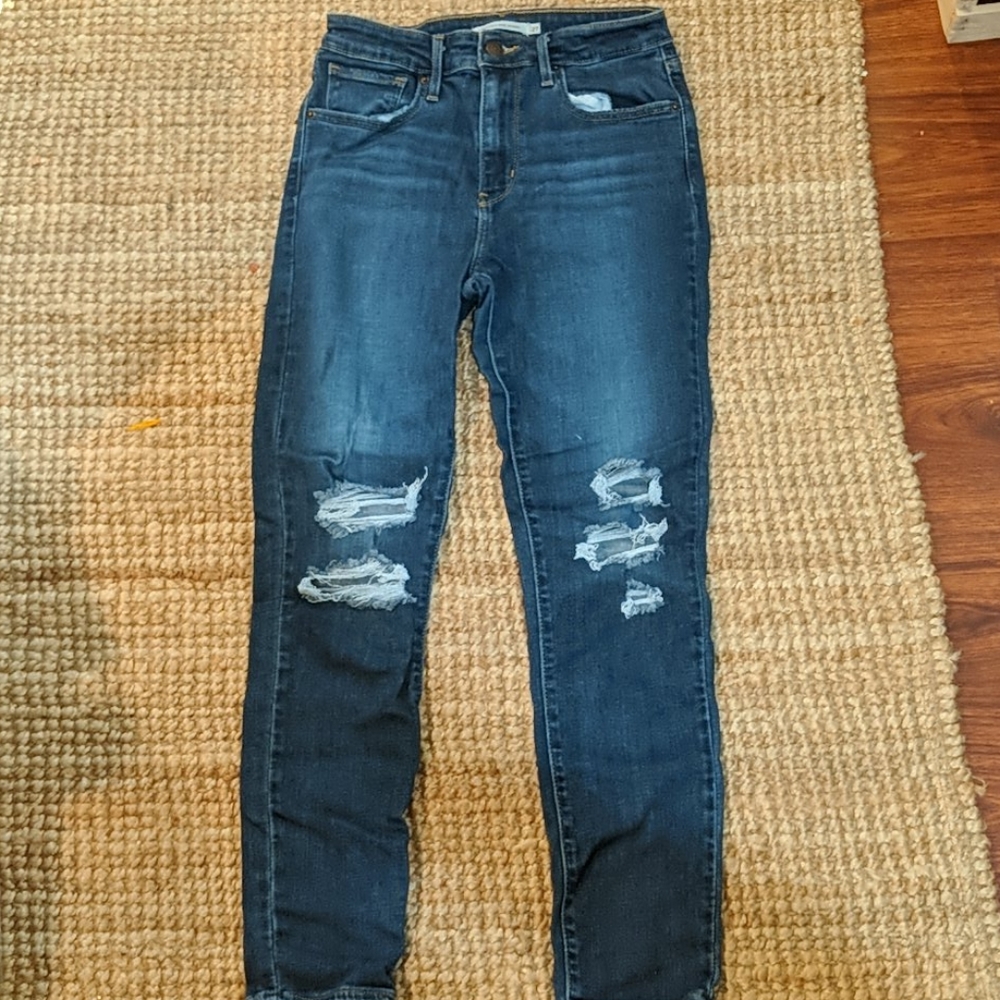 Levi's 721 High Rise Skinny Jeans